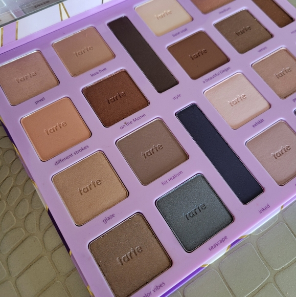 Tarte Amazonian Clay High-Performance Naturals Eyeshadow Palette - Picture 4 of 8